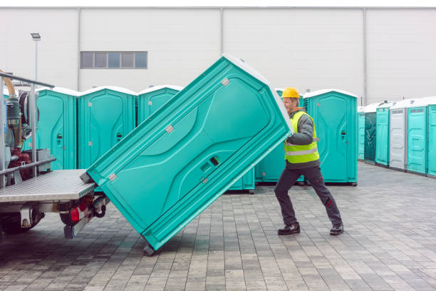 Portable restroom solutions in Lake Clarke Shores, FL
